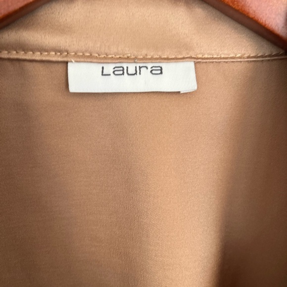 Laura gold Tan Blouse smocked cuffs size 6 - Picture 5 of 6
